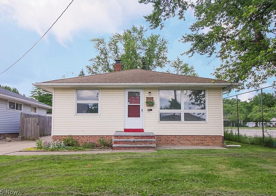 1st image of 3323 Wales Ave