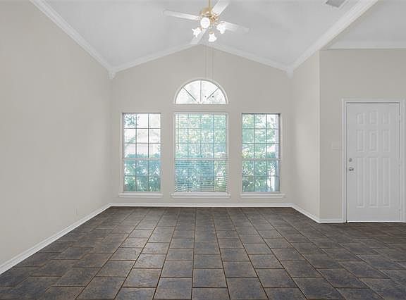 5th image of 4200 Iris Ave