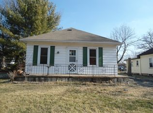 114 Main St, Oglesby, IL 61348