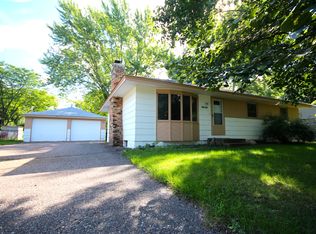 9436 Quaker Ln N, Maple Grove, MN 55369