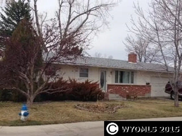 60 Valley Dr, Casper, WY 82604