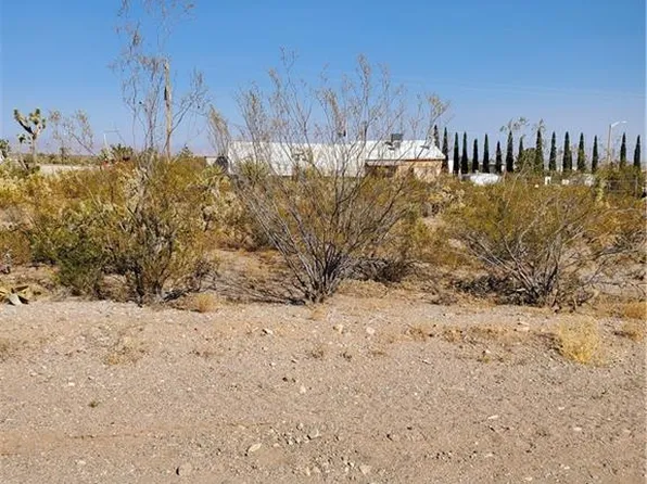 215 E Pueblo Dr, Meadview, AZ 86444