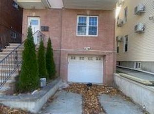 312 S 7th Ave, Mount Vernon, NY 10550
