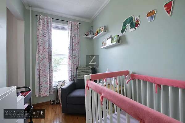 Rented by ZealEstate Group Inc | media 26