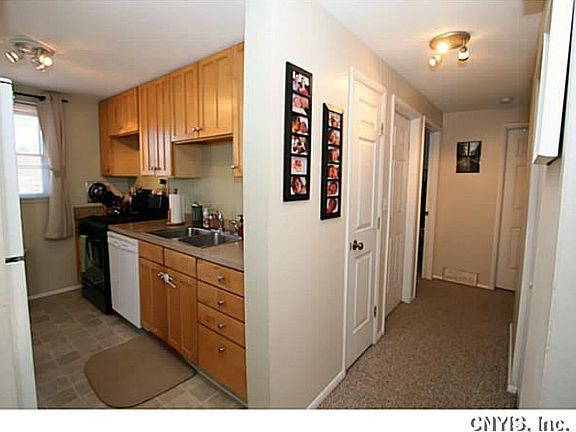 4th image of 3694 Buttercup Ln
