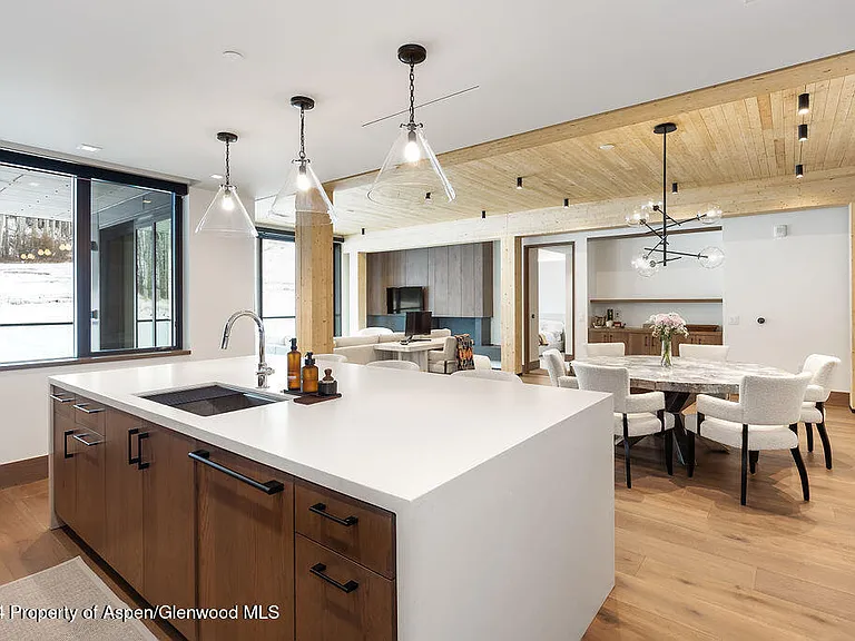 180 Wood Rd #302 — Photo 10