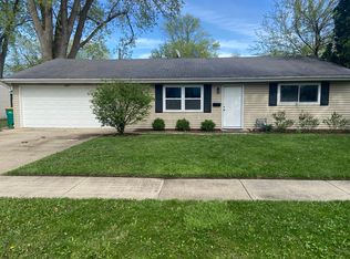 387 Sunset Ln, Wheeling, IL 60090