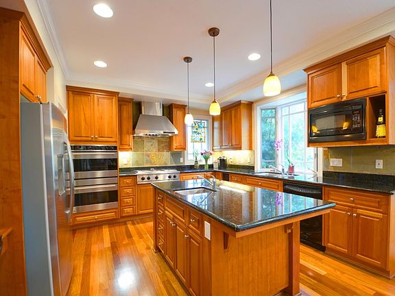 4th image of 10487 Manzanita Ct