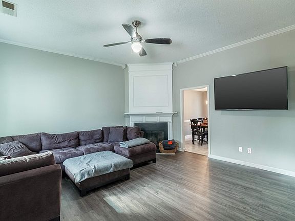 5th image of 11 Brockmore Dr
