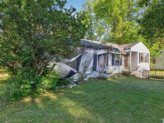 4th image of 533 Robison Dr