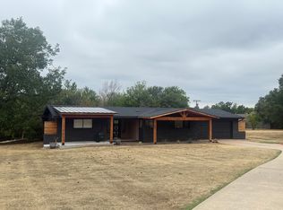 2803 Fisher Rd, Edmond, OK 73013
