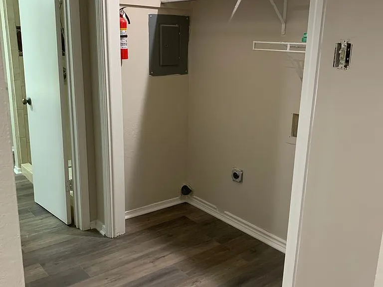 2328 Melissa Dr — Photo 4