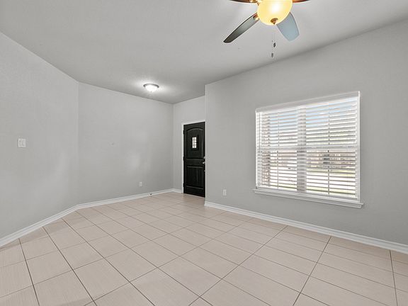 4th image of 1409 Tanager Ct