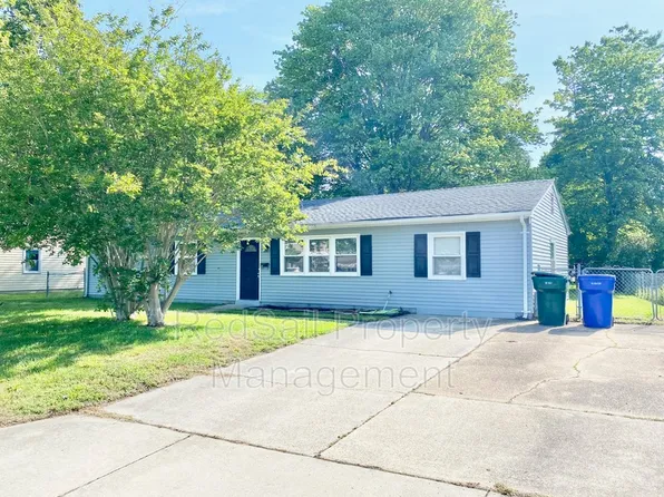 294 Menchville Ct, Newport News, VA 23602