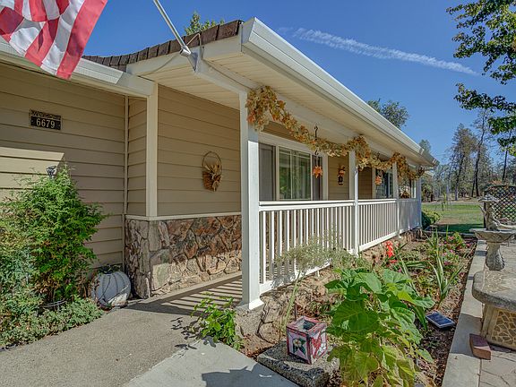 3rd image of 6679 Whispering Canyon Dr