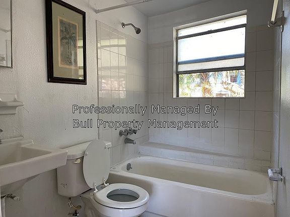 5th image of 5261 Alhambra Dr APT 32