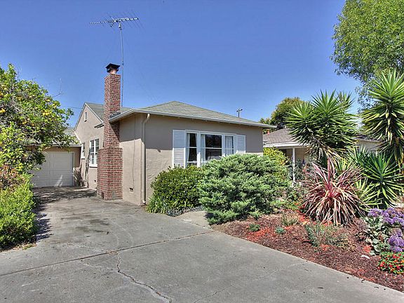 2nd image of 1313 N San Pedro St