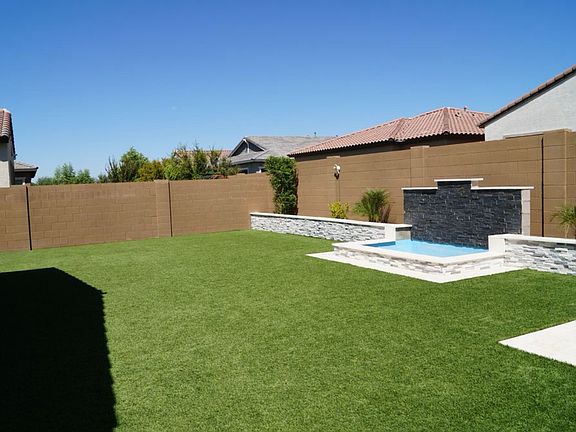 3rd image of 232 E Capricorn Way