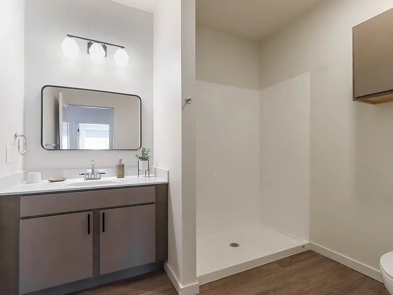1331 S 8th Ave — Photo 41