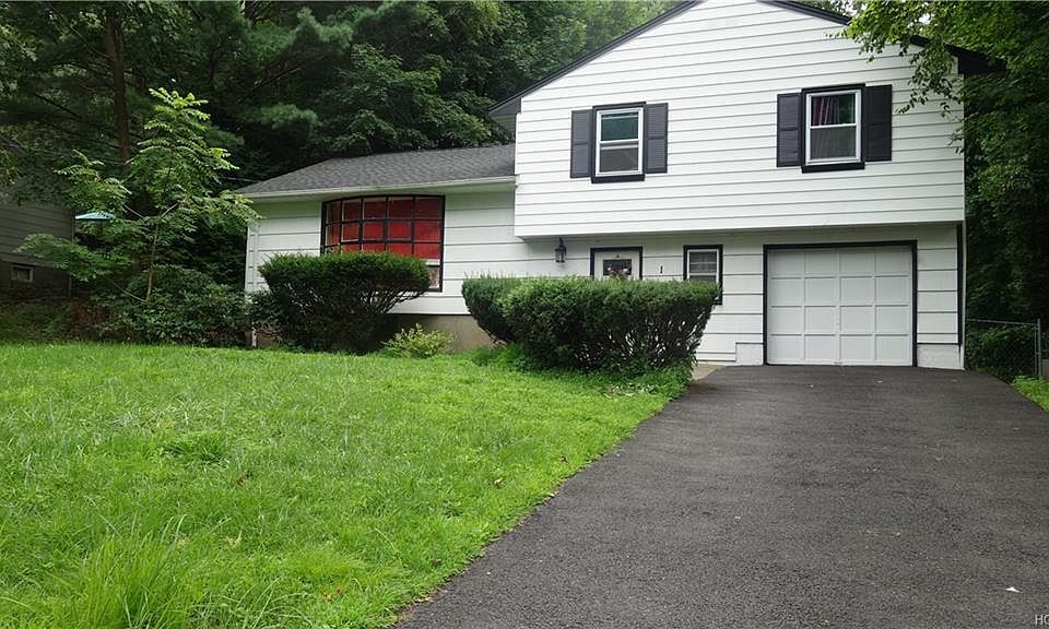 2nd image of 1 E Haskell Ave