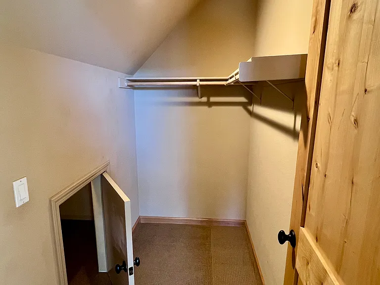 720 Mule Deer Cir — Photo 17