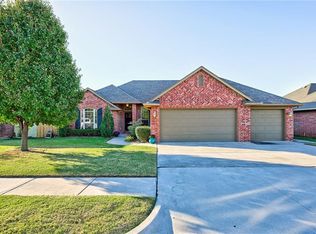 9044 NW 81st St, Yukon, OK 73099