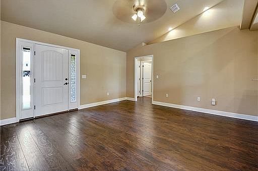 4th image of 21514 E Edgewood Dr