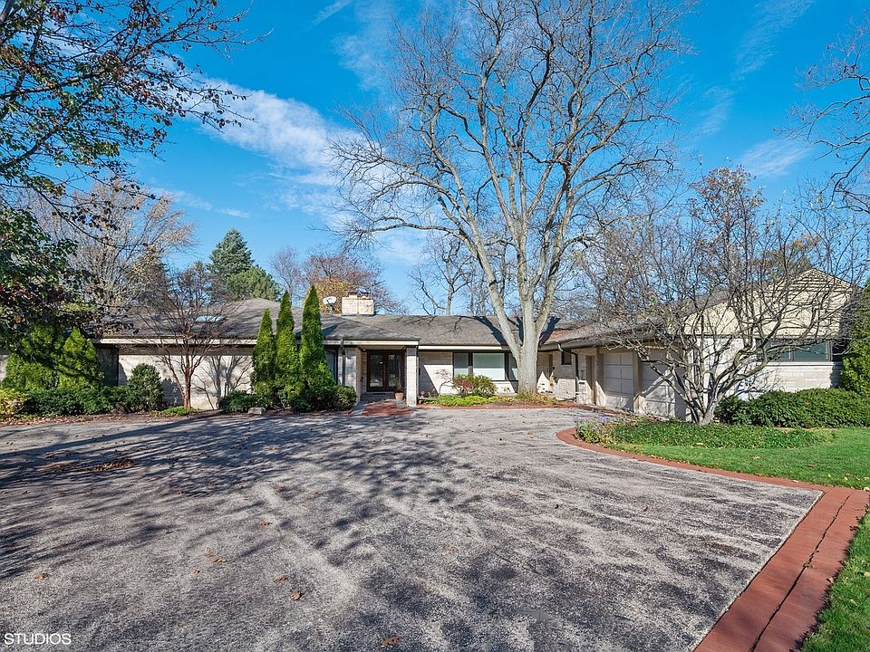 895 Tower Rd, IL 60093 Zillow