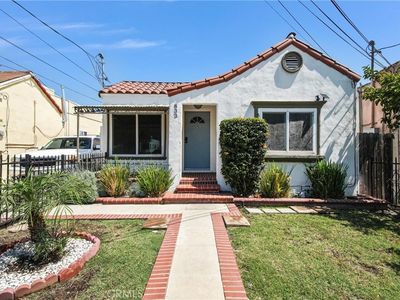 833 W 98th St, Los Angeles, CA, 90044