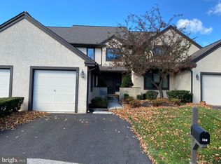 931 Hedgerow Ct, Blue Bell, PA