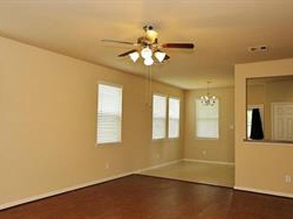 2nd image of 10011 Cobbs Cove Ln