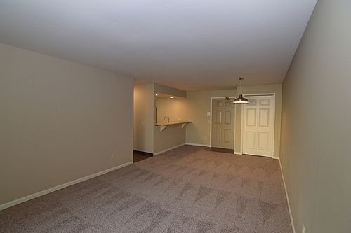 5th image of 4517 Hammersley Rd #108