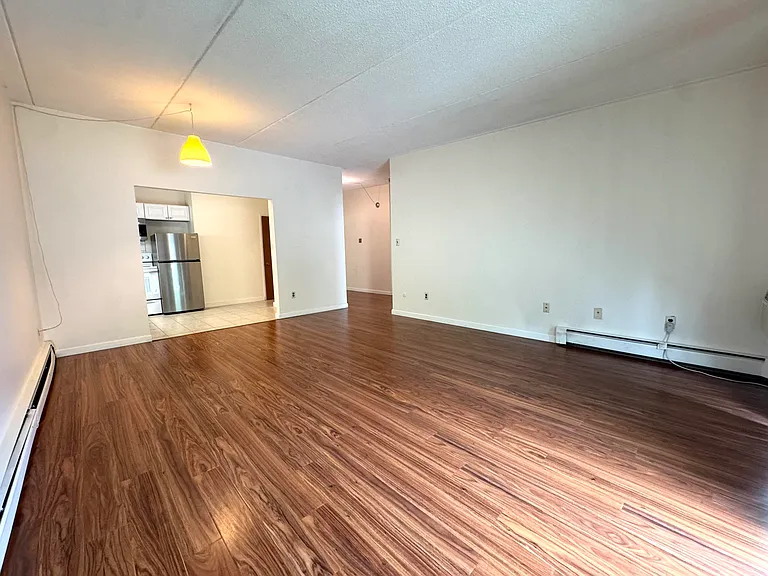 80 N Warren St #20 — Photo 12