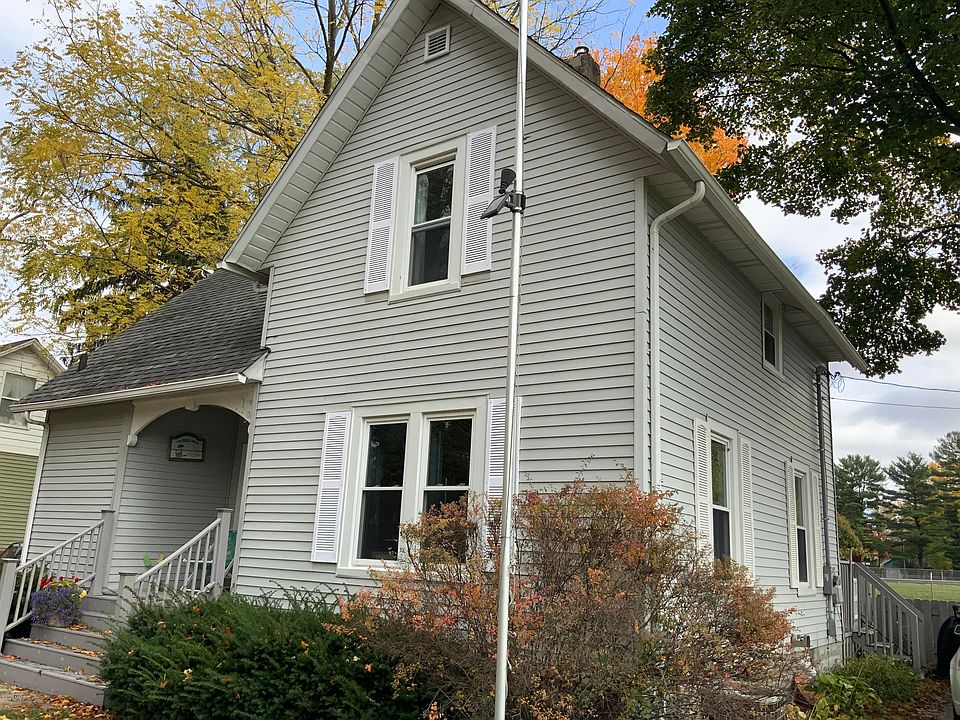 1st image of 319 Hubbard St