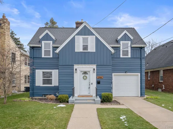 2146 Paris Ave SE, Grand Rapids, MI 49507