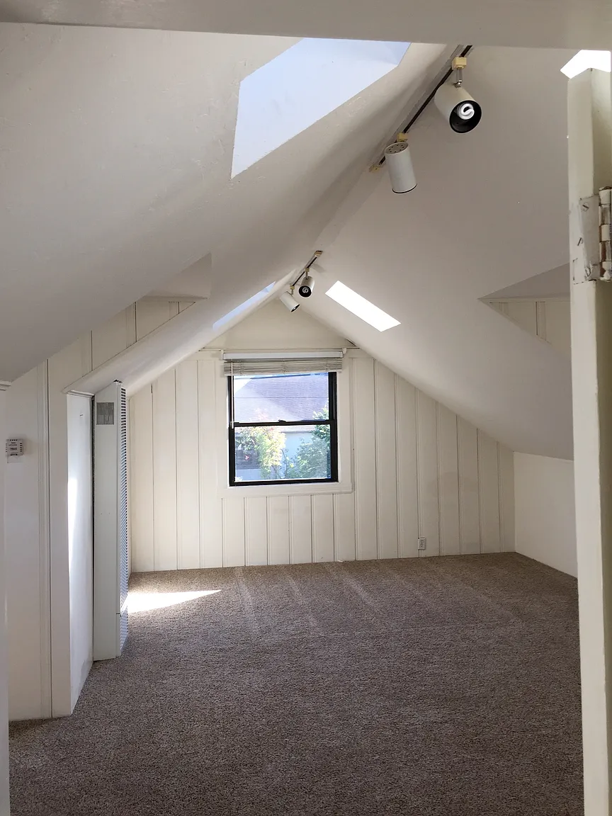 2848 Fernwood St photo 1