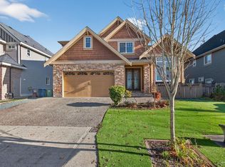 2112 Merlot Blvd, Abbotsford, BC V4X0A6