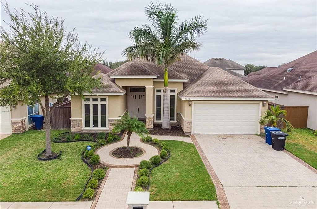 4 bed, 3.0 bath, 2043 sqft, $2,600 — Photo 2