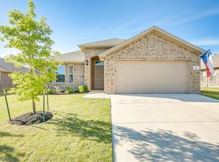 516 Peach Ln, Burleson, TX 76028