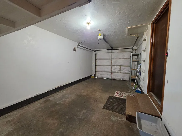 711 W Burns St — Photo 26