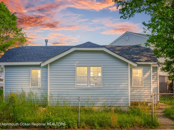 69 Beaconlight Avenue, Keansburg, NJ 07734