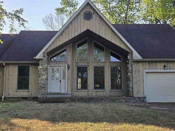 2nd image of 1300 Rivermont Dr