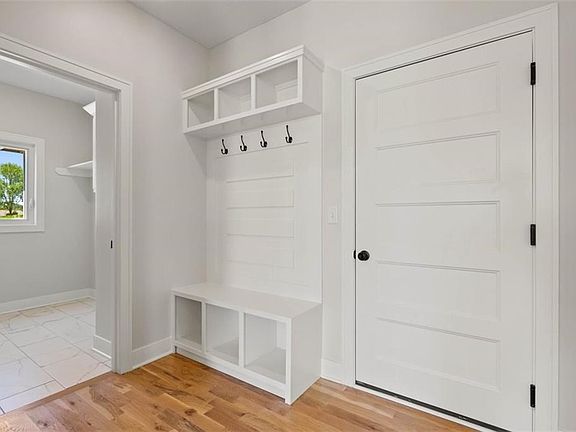 3rd image of 7606 N Spruce Ave