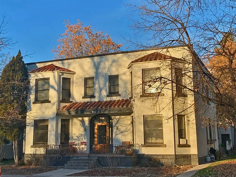 916 W Hays St — Photo 11