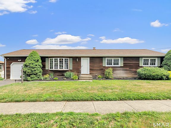 4th image of 470 Oceanview Terrace