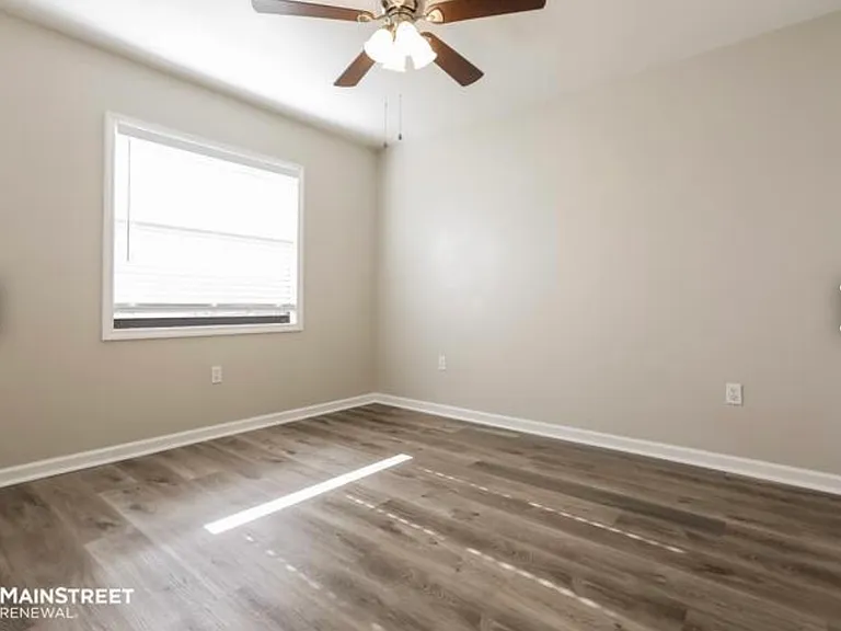 3241 Rogue St — Photo 4