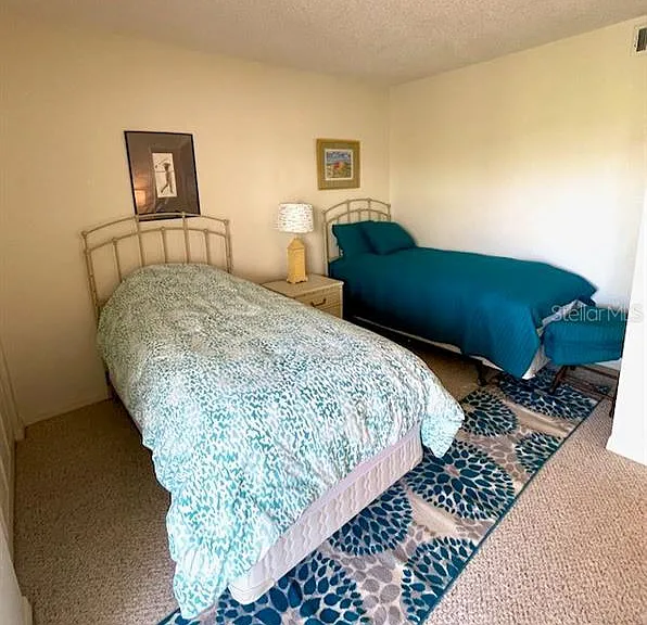 Guest Bedroom (Shown with Carpet)