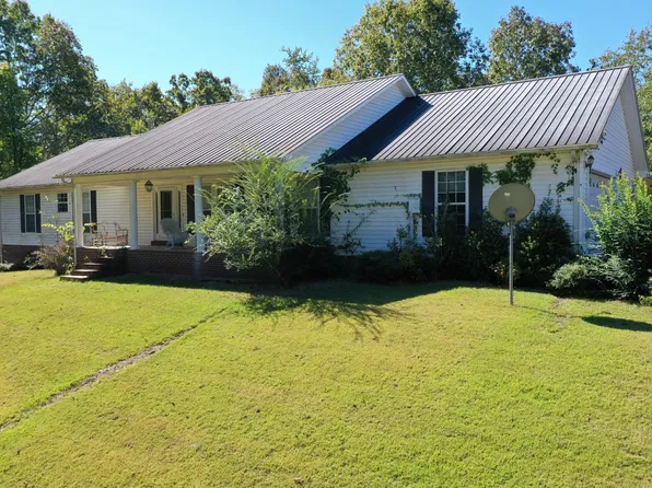 112 Phillips Dr, Linden, TN 37096