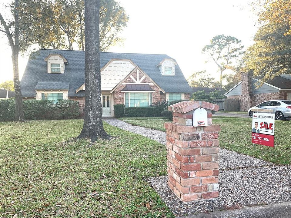 1st image of 17223 Rolling Creek Dr