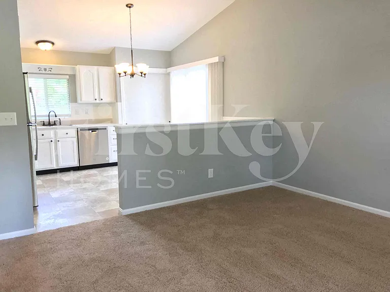 66 Chip Dr — Photo 5
